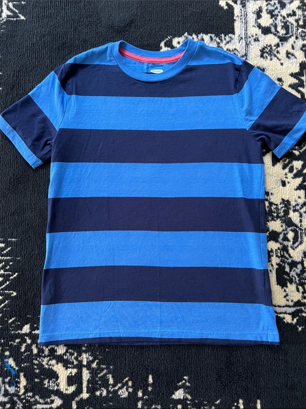 Boys Old Navy tees